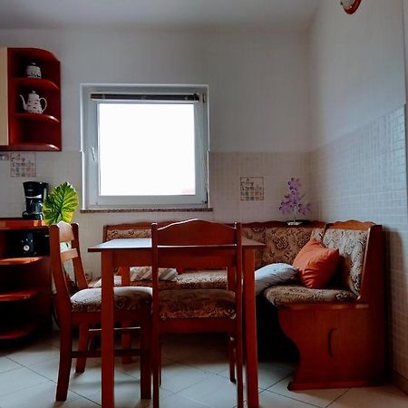 Apartmani Nikolina Ražanac 외부 사진