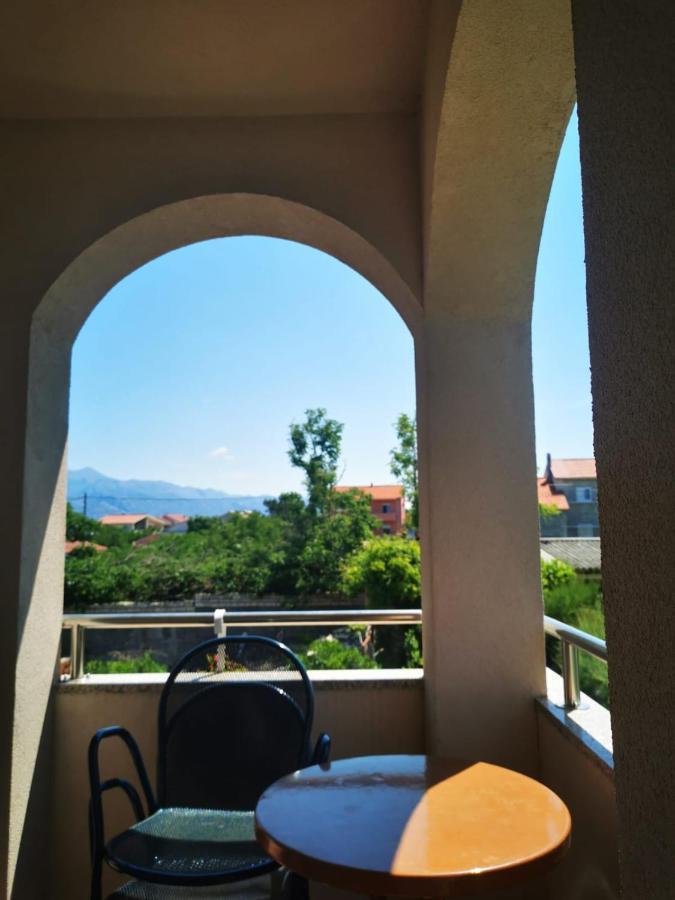Apartmani Nikolina Ražanac 외부 사진