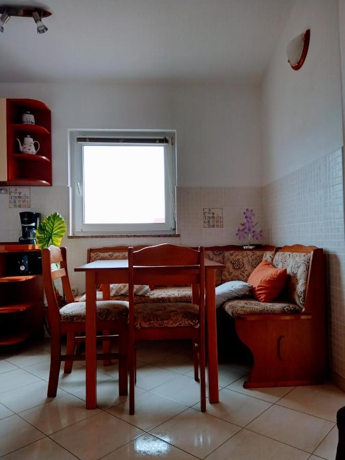 Apartmani Nikolina Ražanac 외부 사진