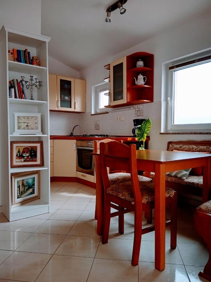 Apartmani Nikolina Ražanac 외부 사진